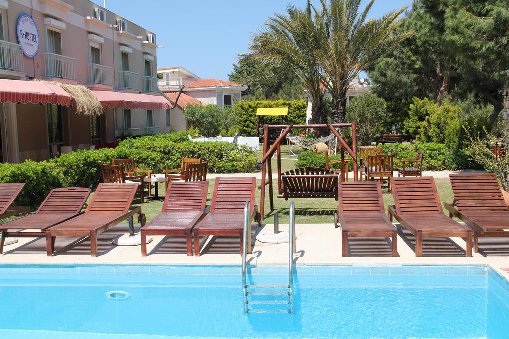 R+ Hotel By Rooms Çeşme Exterior foto